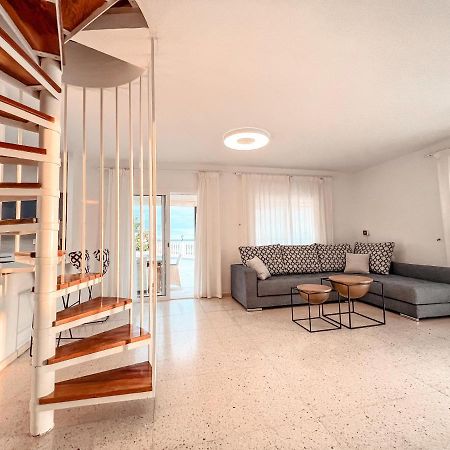 Villa Julia, First Line, 3 Bedrooms, Stunning Ocean View, Pool In 칼라오살바헤 외부 사진